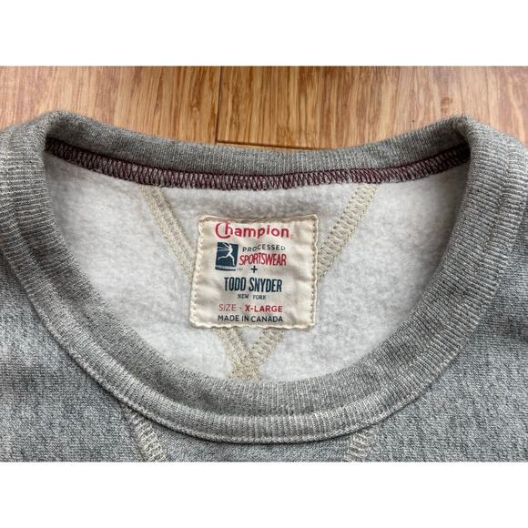 Todd Snyder + Champion Sweatshirt Mens XL Tiger Rochester Embroidered Canada - Picture 2 of 8